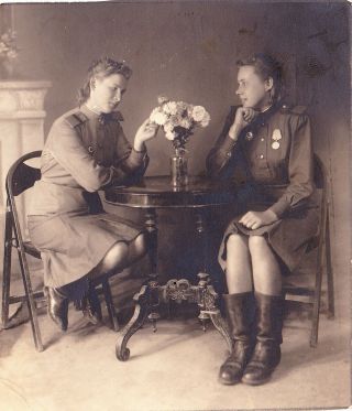 1945 Wwii Ww2 Rkka Soviet Army Military Girls Anya And Galya In China
