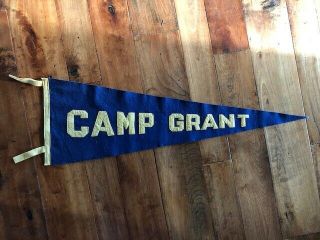 Antique Vintage 1940s Wwii Camp Grant Felt Pennant U.  S.  Army Rockford Illinois