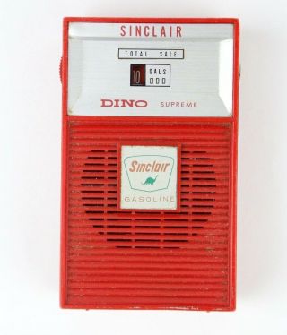 DINO Sinclair Gasoline Oil Advertising Gas Pump Mode Six Transistor Radio red 2