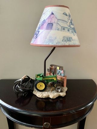 Vintage John Deere 1999 Tractor Table Lamp