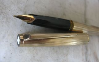 Gorgeous Vintage Montblanc 1246 Fountain Pen Gold Plated - Solid Gold 18k Nib