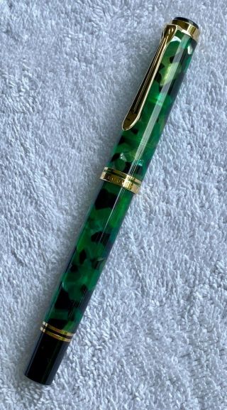 Pelikan M620 Berlin 2002 Limited Edition City Series Fountain Pen - Never Inked