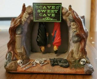 Lemax Spooky Town " Cave Sweet Cave " 54904 Halloween Vampires 2015