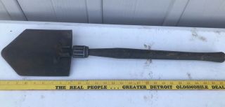 Vintage Us Army Folding Trench Shovel Us Ames 1945 Military Issue