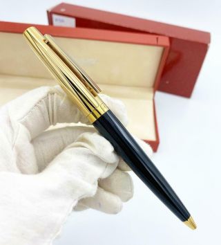 S.  T.  Dupont Black Lacquer Gold Trim Line Design 5.  25 " Ballpoint Pen