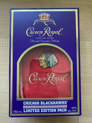 Crown Royal Chicago Blackhawks Limited Edition Pack Bag & Box