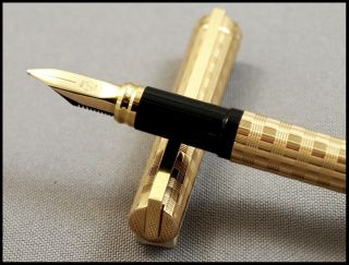 Vintage S.  T.  Dupont Classique Tartan Gold Filled Fountain Pen