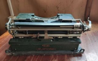royal typewriter model p 1929 year with case serial p88 261913 2