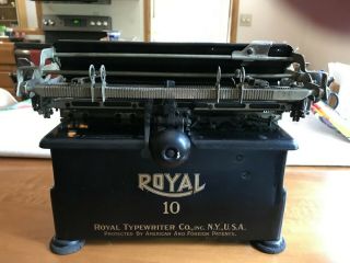 1922 Royal Model 10 Typewriter With Beveled Glass Side Windows (serial X - 660287)