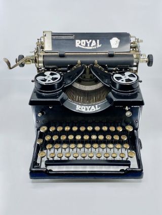Restored Vintage Typewriter 1926 Royal Model 10 - Ayn Rand,  Irwin Shaw