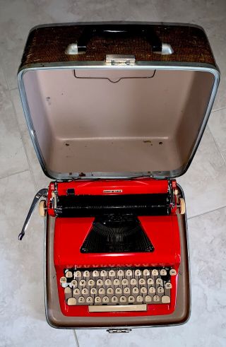 Vintage Red Royal Quiet Deluxe Portable Typewriter With Case