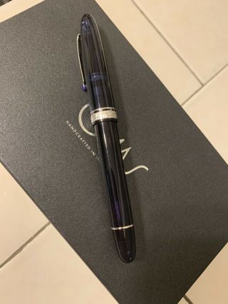 Omas Ogiva Dark Blue Fountain Pen