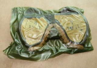 Wwii Us Army Air Corps Rare Goggles Pilot Survival Kit/c - 1 Vest