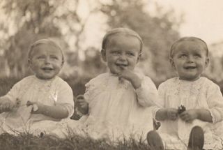 091420 Vintage Rppc Real Photo Postcard Triplet Babies On Lawn C1910