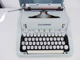 Vintage Hermes 3000 Portable Typewriter W/ Case & Key Seafoam Green