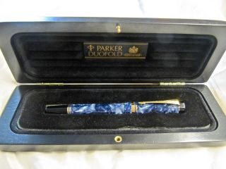 Parker Duofold International Size Blue Marble With F 18k Gold Nib Fountain Pen