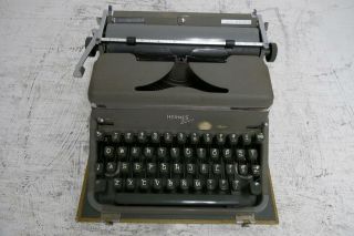 Vintage Hermes 2000 Typewriter Made in Switzerland 2
