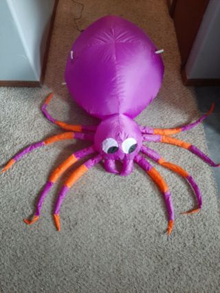Halloween Inflatable Airblown 4 Ft Wide Shy Spider Indoor Outdoor Lights Up