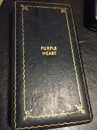 U.  S.  Military Purple Heart Case With Lapel Pin And Ribbon Bar