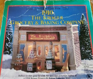 Lighted Christmas Village 1910 The Kroger Grocery & Baking Company