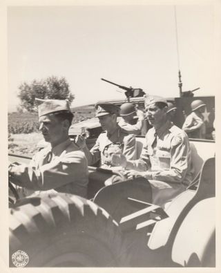 King George Vl & Gen.  Mark Clark In Jeep To Visit American Troops In Italy - 1944