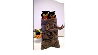 Hallmark Animated Spooky Halloween Tree Plush Owls Move & Sings Addams Family