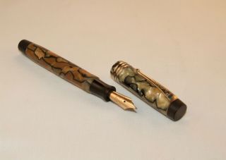 Vintage Parker Duofold Streamline De Luxe Fountain Pen - Pearl Marble - C1929