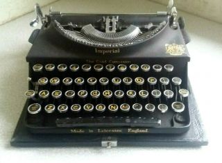 Vintage Imperial - Good Companion - Portable Typewriter - Cased