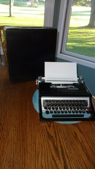 Vintage Underwood 320 Typewriter Slim,  Black W/ Case Cover