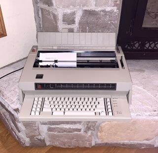 Ibm Wheelwriter 5 Electronic Typewriter Usa Made 674x Vintage 1984