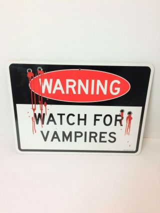Warning Watch For Vampires & Werewolves Plaque Sign Halloween Decorative