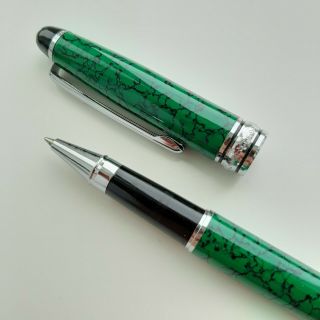 Montblanc Green Marbled Ballpoint Pen.  Without Box.  №kx1251921.
