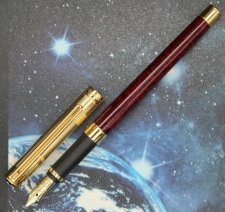 Vintage Montblanc Noblesse Fountain Pen Solitaire Doue Gold Red Marbled Resin