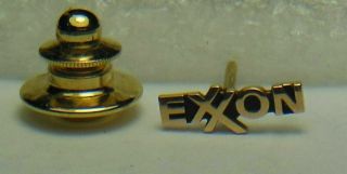 Vtg.  Exxon Gas/oil Co.  10k Emblem Employee Service Award Tie/lapel Pin Esso,  Humble