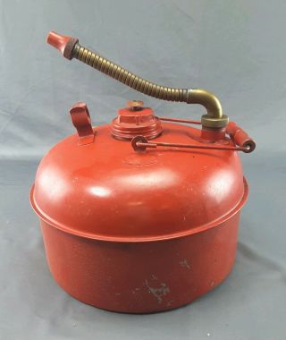 Vtg.  2.  5 Gal.  Eagle Metal Gas Can Swiveling Brass Spout - Display Or
