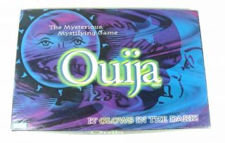 Spooky Glow In The Dark Ouija Board Parker Brothers 1998 Halloween Sex Money Exc