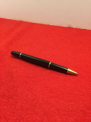 Mont Blanc Meisterstuck 163 Rollerball Pen Gold And Black