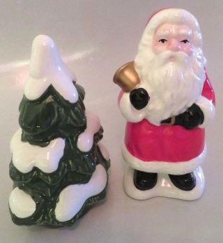 Vintage Japan 4.  5 " Ceramic Santa & Xmas Tree Salt & Pepper Shakers Figurine Set