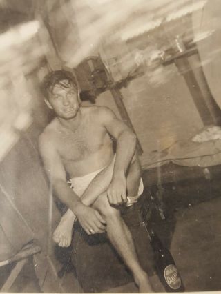 Wwii Photo Shirtless Soldier On Bunk In Barracks Australia 5 " X 4 " Military B&w