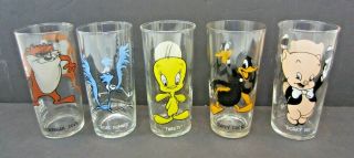 Five Warner Brothers Pepsi Collectors Series Glasses 1973 Looney Toons