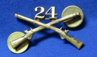 Wwii Part 18k Gold 24th Infantry Regiment Officer Insignia By Meyer Metal