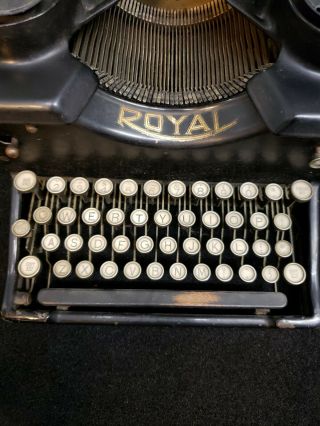 Royal 10 Typewriter 2