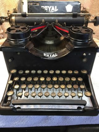 Antique/ Vintage Royal Model 10 Typewriter W/beveled Glass Sides Great