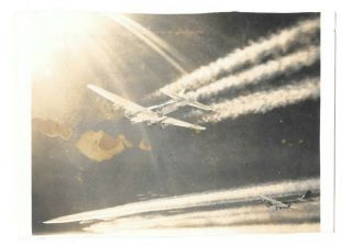 Wwii Orig Photo Usaaf 490th Bg B - 17 On Mission With Contrails