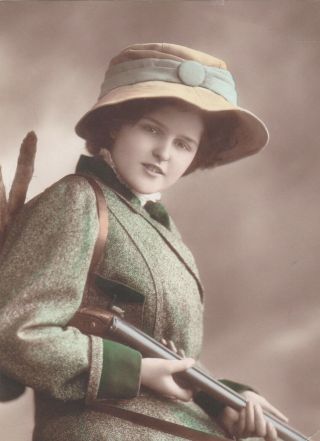 1910s Pretty Young Woman In Hat Hunter W/ Riffle Hand Tinted Old Antique Photo