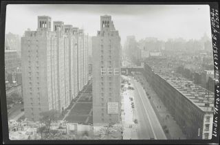1930 