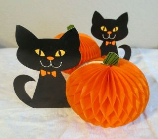 2 Vintage Hallmark Halloween Die Cut Honeycomb Black Cat Decoration