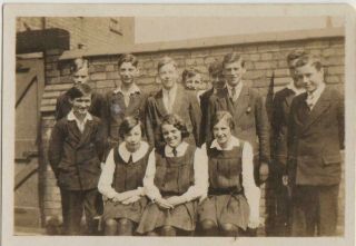 Vintage Old Photo People Fashion Children Boy Girl School Uniform Group Dress Z2