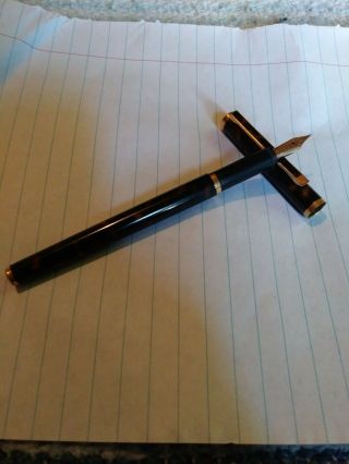 J815 Dun Hill Fountain Pen Gold & Black 14k Gold 585 W/converter