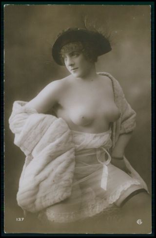 French Nude Woman Hat & Fur Girl C1910 - 1920s Old Rppc Photo Postcard